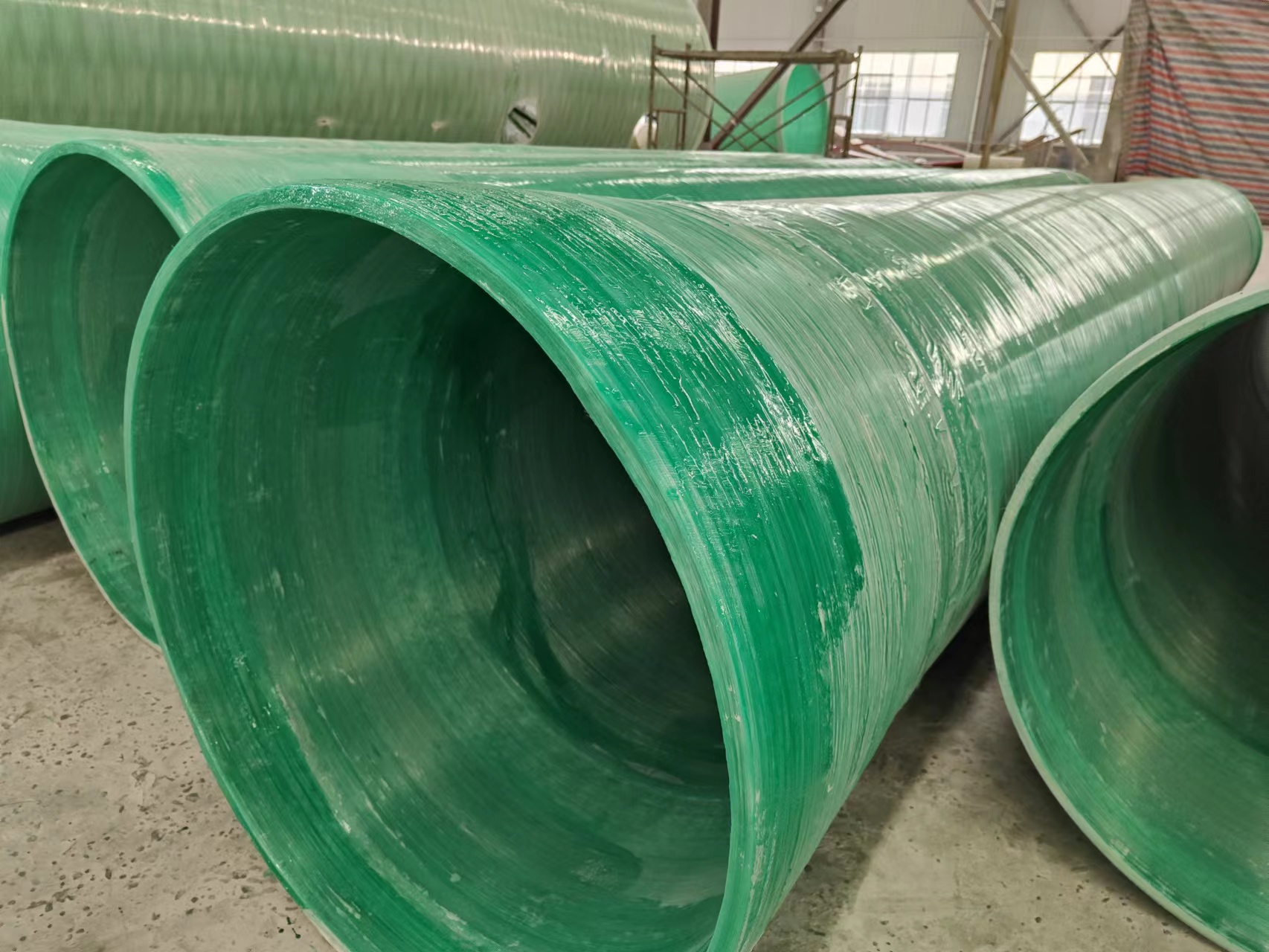 玻璃鋼逃生管道的材質是什么 玻璃鋼逃生管道的材質是什么